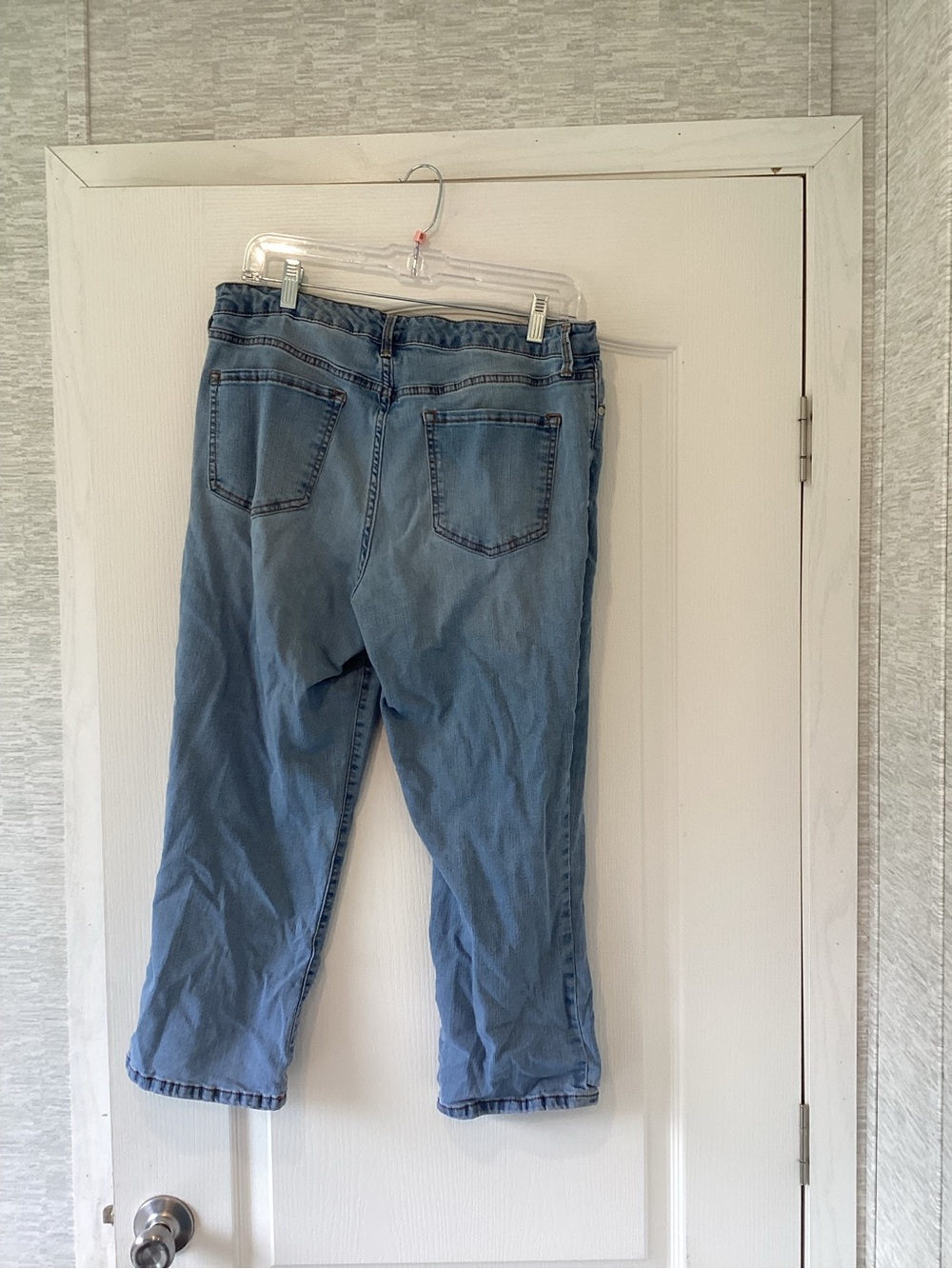 Nine West Light Blue Cropped capri Straight Jeans 14 EUC - Picture 3 of 3